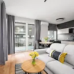 Park Apartment By Kramm شقة