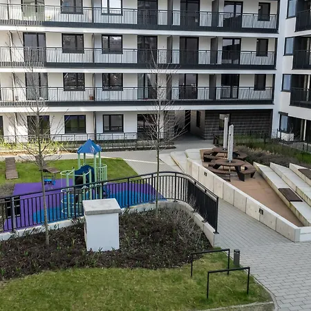 Park Apartment By Kramm * بوزنان